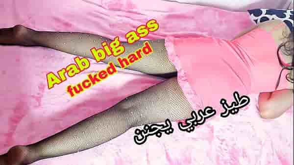 قحبه من مراكش تتناك من زوج اختها يصورها بقميص نوم عريان و ناكها